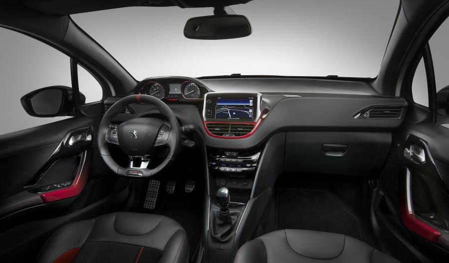  Peugeot 208 GTi 2012 года  (фото 11 из 32)